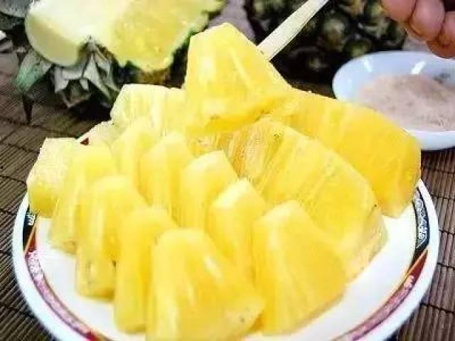 台湾菠萝酱网红吃瓜,甜蜜诱惑下的美食风云  第2张