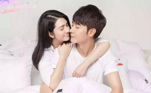 娱乐圈的吃瓜情侣,揭秘明星情侣甜蜜瞬间